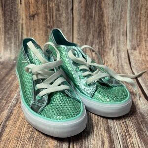 Barely Worn Gotta Flurt Green Sequin Sneakers Size 6 Item #PHK6996